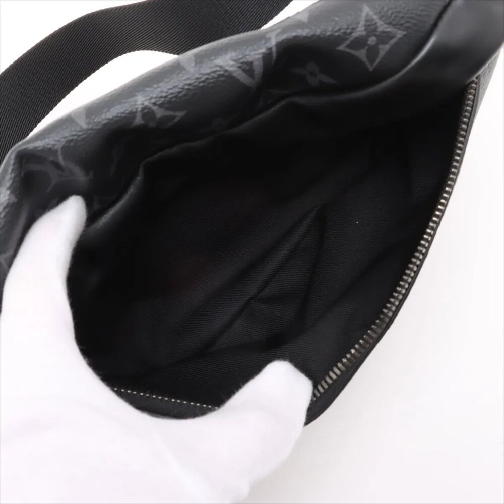 👜 Louis Vuitton Monogram Eclipse Discovery Bum Bag Black M44336 - Picture 6 of 9
